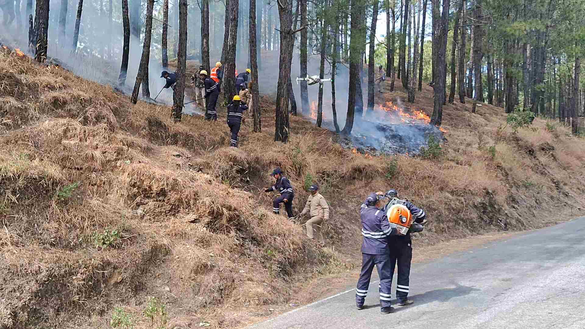 वन विभाग पौड़ी सिविल एवं सोयम ने फायर सीजन को लेकर की मॉकड्रिल