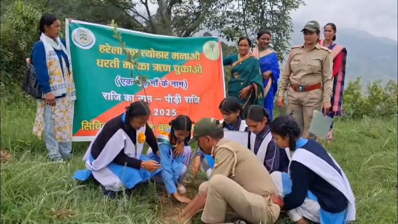 स्वास्थ्य मंत्री ने किया स्व. मेजर गुणानंद डोभाल स्मृति पार्क का उद्घाटन,वृक्षारोपण कर दिलाई पर्यावरण संरक्षण की शपथ