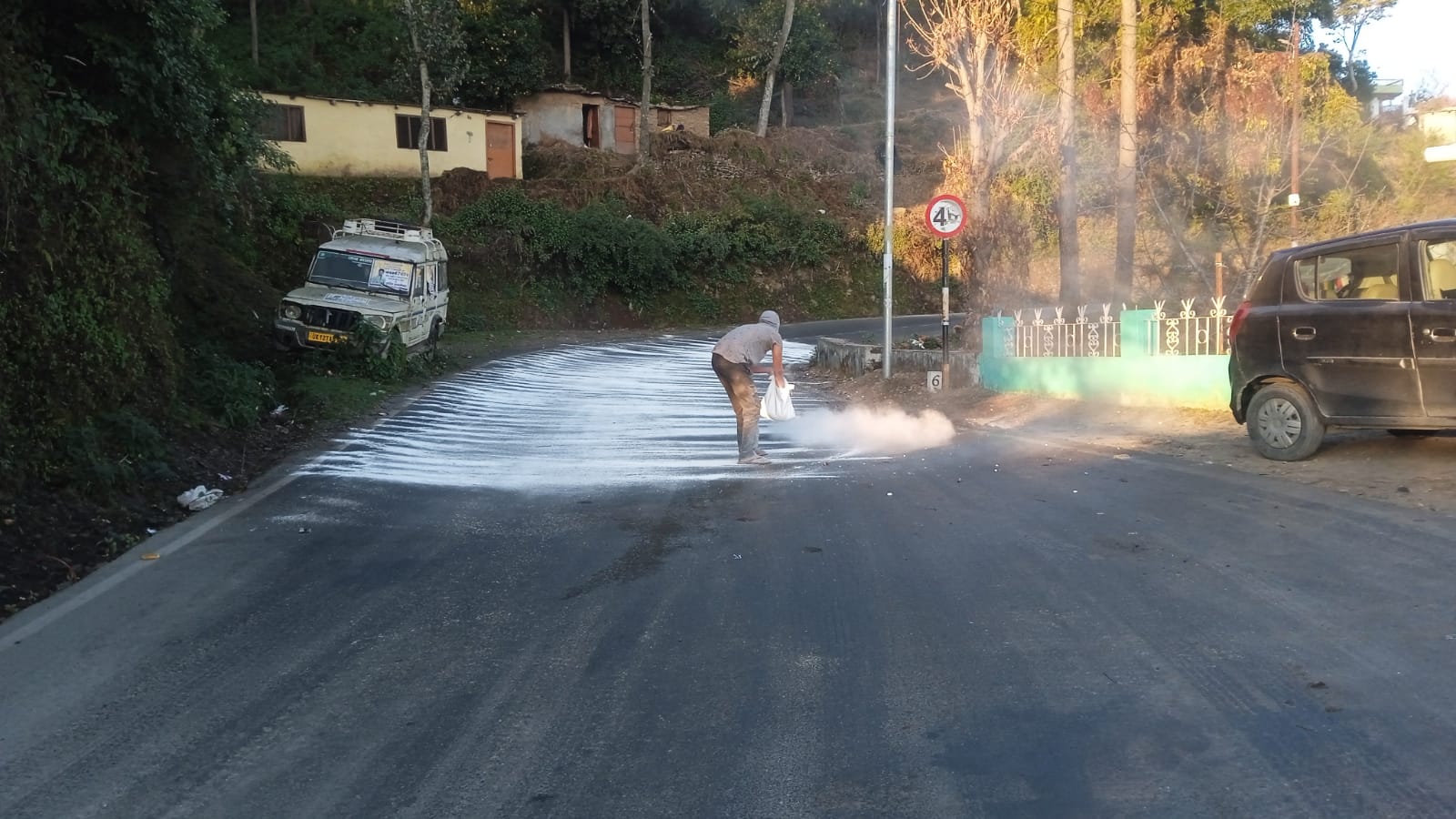 सर्दियों में सड़क दुर्घटनाओं पर लगेगा अंकुश, PWD पौड़ी ने शुरू की कार्रवाई