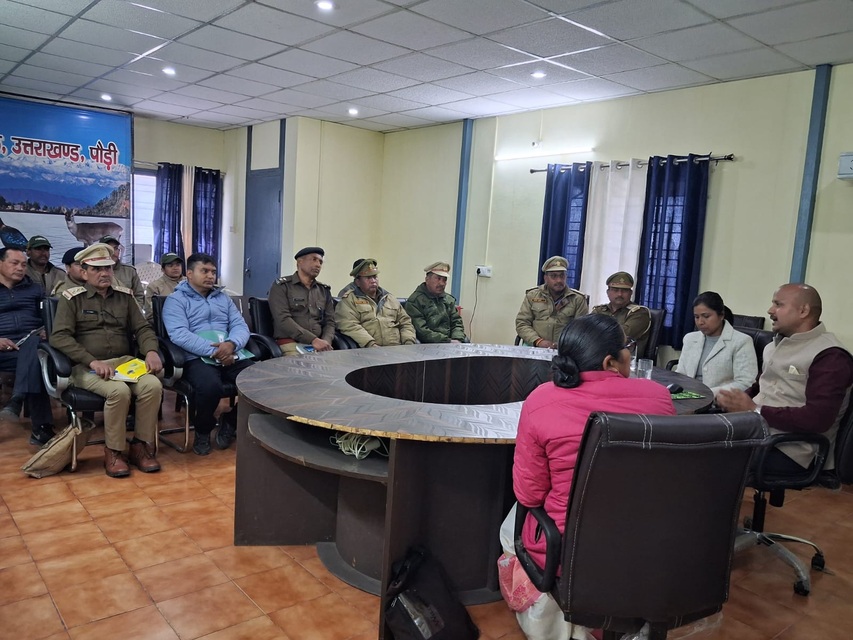 पौड़ी में वन अग्नि सुरक्षा को लेकर बहु-विभागीय गोष्ठी आयोजित, त्वरित सूचना देने के निर्देश