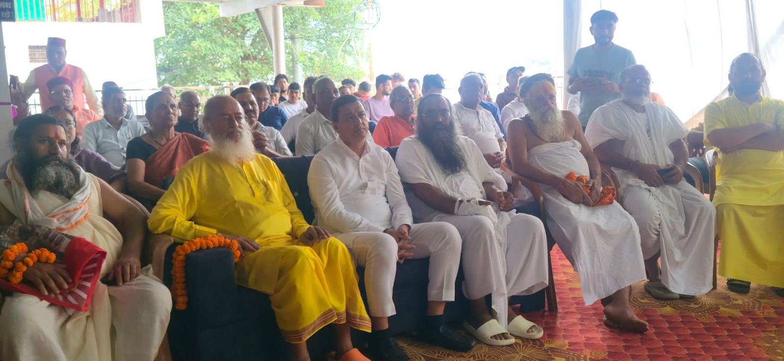 माँ गंगा के तट पर गूंजे ‘मन की बात’ के प्रेरक संदेश, सांसद अनिल बलूनी रहे मौजूद