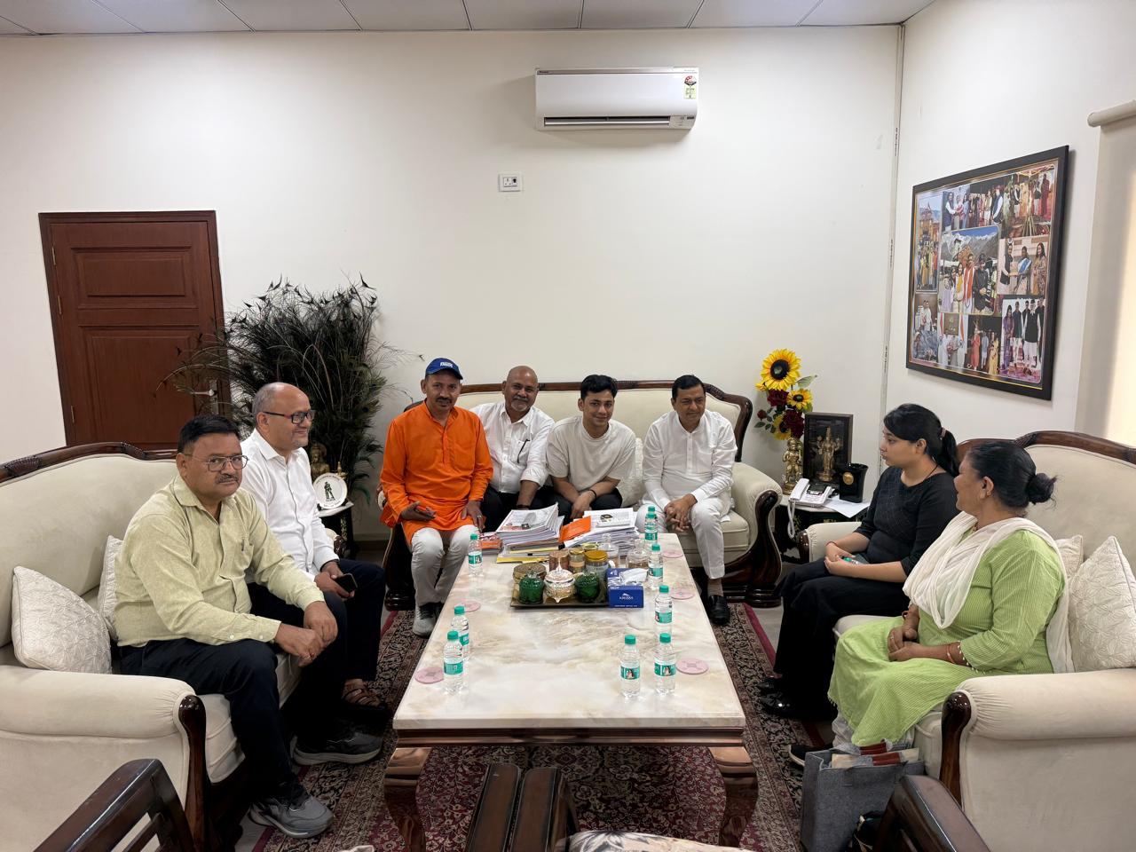 केशव नेगी प्रकरण में परिजनों से मिले सांसद अनिल बलूनी, बोले- निर्दोष के साथ नहीं होने देंगे अन्याय