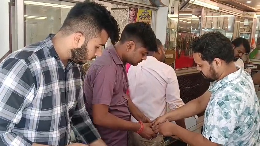पौड़ी में BIS की बड़ी कार्रवाई, दो ज्वैलर्स के आभूषण हॉलमार्क मानकों पर खरे नहीं उतरे