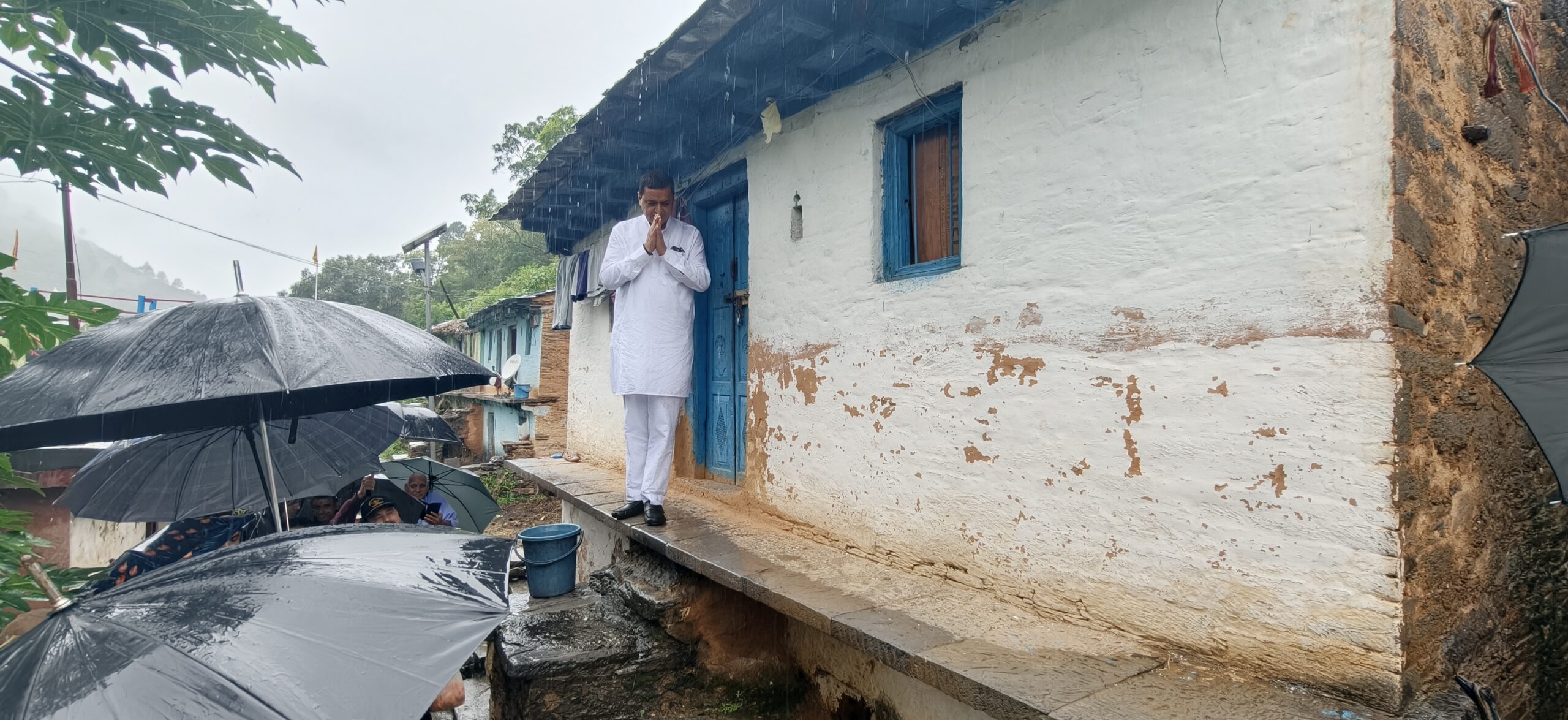 गढ़वाल सांसद अनिल बलूनी ने किया बाबा जसवंत सिंह रावत के पैतृक गांव बाडियूँ का दौरा, पैतृक घर को संग्रहालय बनाने का संकल्प