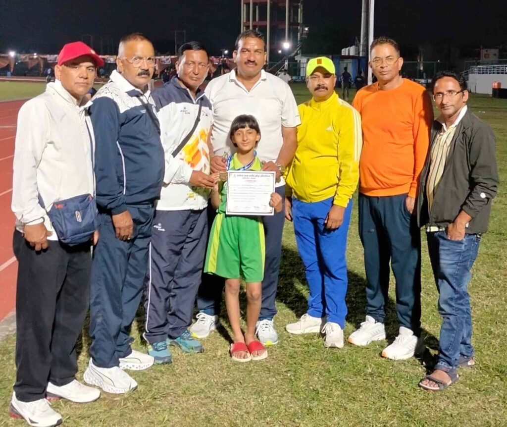 पौड़ी की शान बनी शानवी थपलियाल, राज्य स्तरीय खेल प्रतियोगिता में जीता स्वर्ण पदक