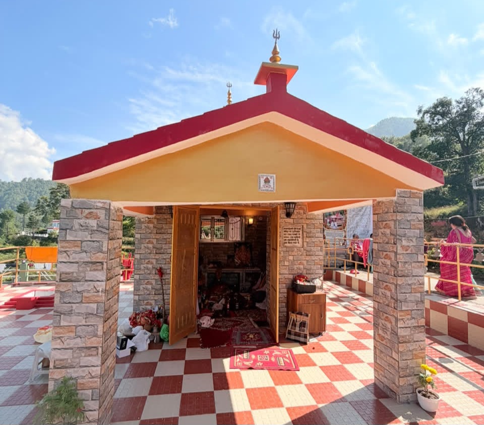 ग्राम अमकोट में पांच मंदिरों का पुनर्निर्माण और प्राण-प्रतिष्ठा महोत्सव संपन्न